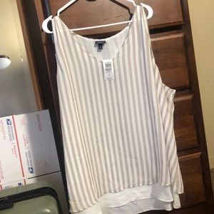 Torrid tank top size 4
